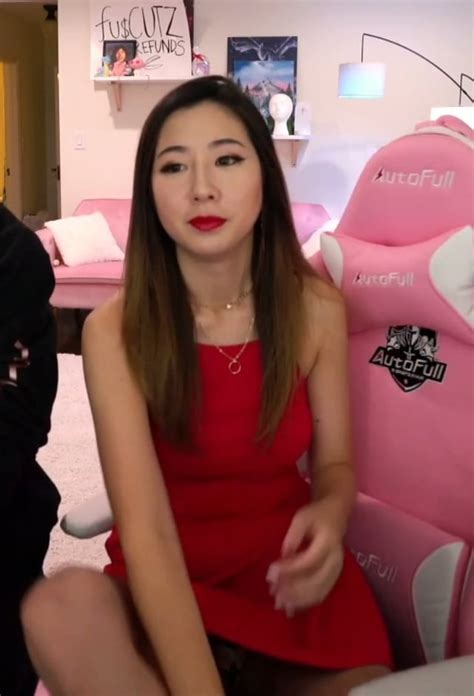 fuslie boobs|OFFLINETV GIRLS .